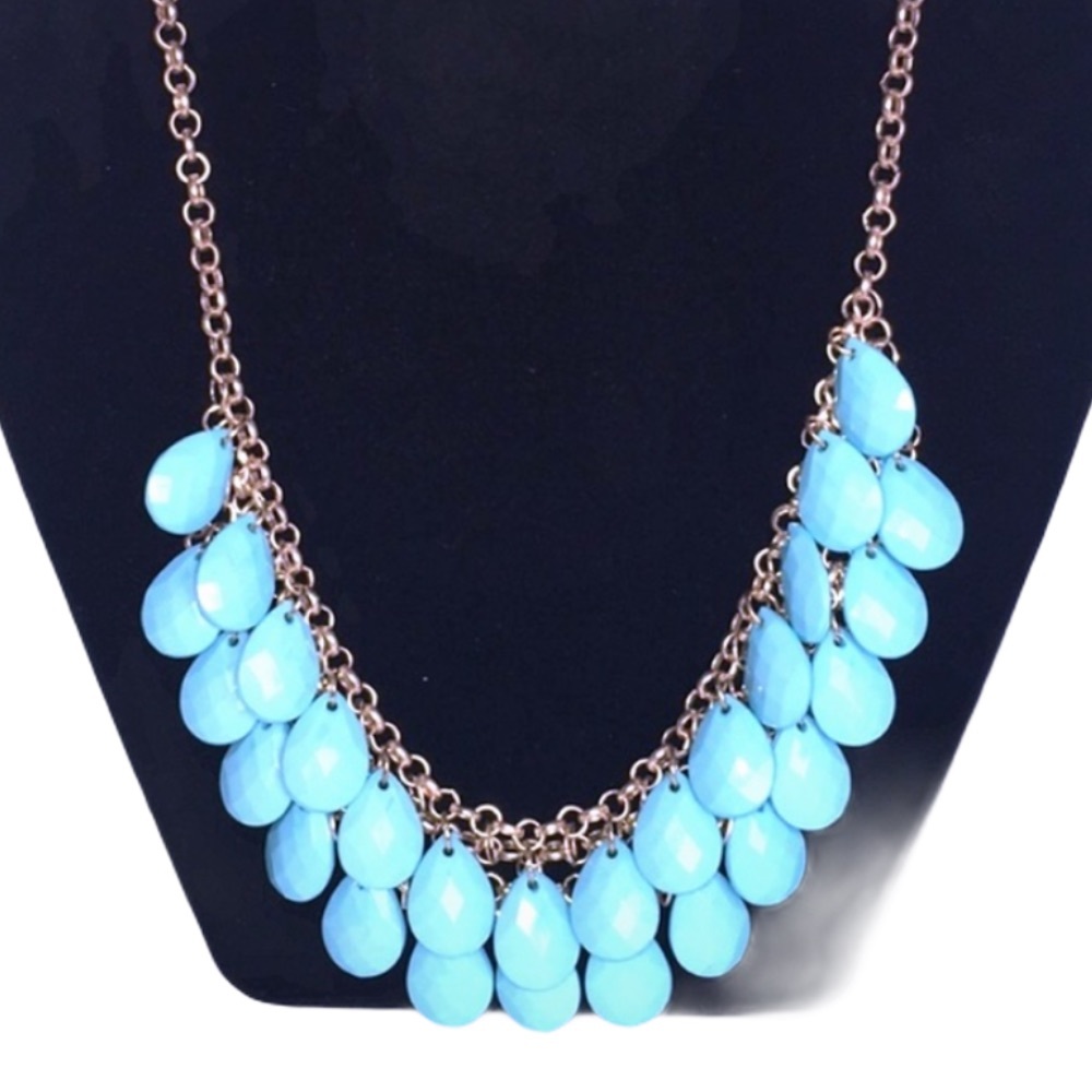 Beautiful teal with 18k gold necklace - Picture 2 of 2
